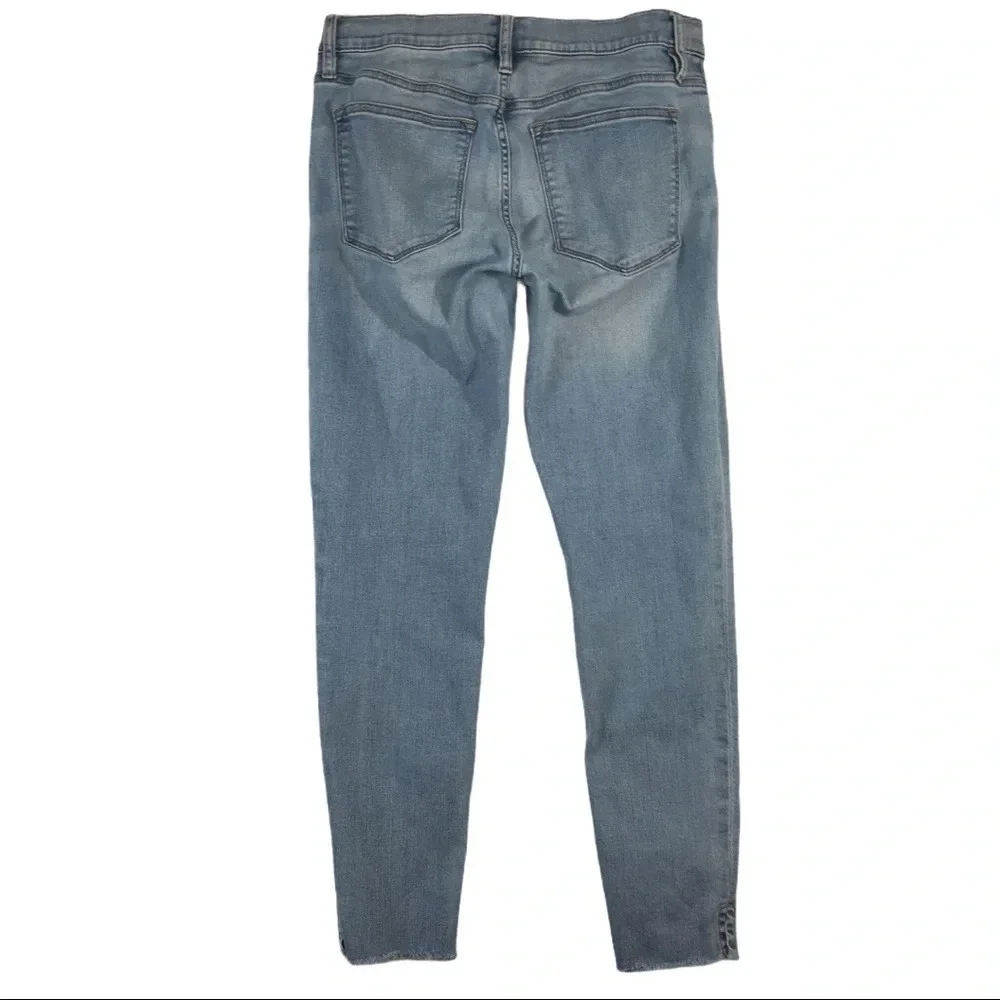 WJ346 J. Crew 8” Toothpick Light Skinny Jeans 30